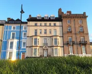 Riviera Guesthouse - Beach