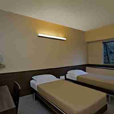 OYO 18803 Smart Inn Rooms