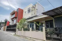 RedDoorz Syariah Near Gatot Subroto Lampung 4 Hoteles en Bumi Waras