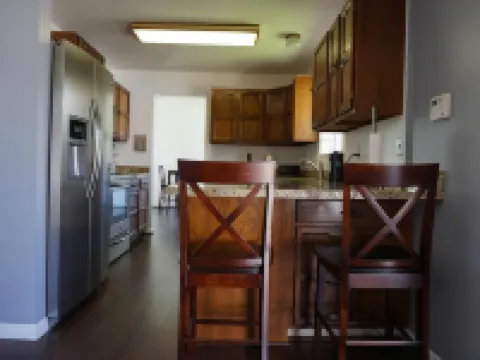 ラージ ルーム ニア UVU & BYU オレムのホテル