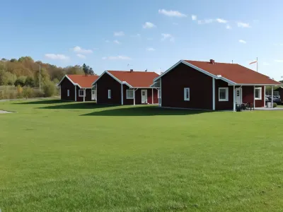 Vreta Kloster Golfklubb Hotels near Brokinds slott