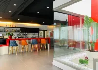 Hotel Villa Odon فنادق في فيلافيسيوسا دي أودون