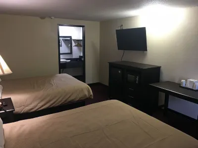 Super 9 Motel Troy Hotels in Newberry Township