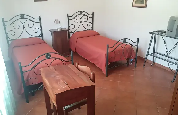 阿德拉諾王后酒店