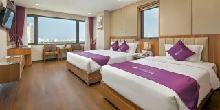 Lavender Riverside Hotel