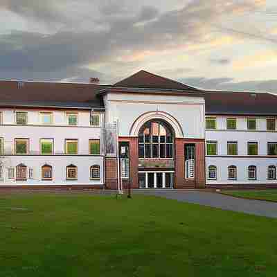 Holiday Inn Express Offenbach Hotel Exterior