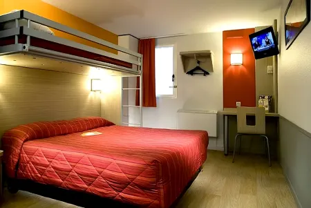 Premiere Classe Chantilly Sud - Luzarches Отели в г. Боран-Сюр-Уаза