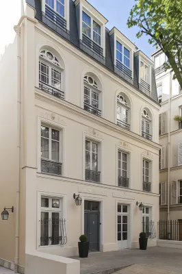 Timhotel Opéra Blanche Fontaine Hotels in Pigalle