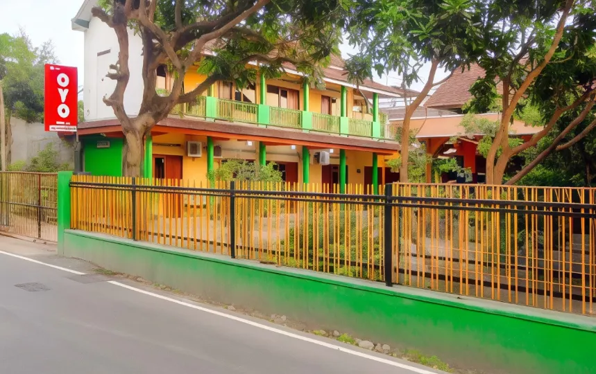 SUPER OYO 1788 House 24