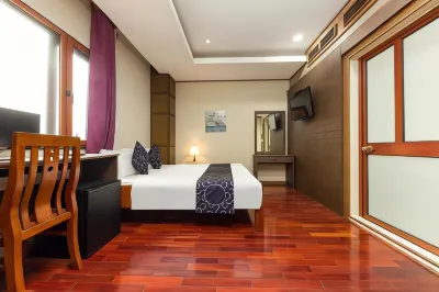 Dream Hotel by Bay Luxury Các khách sạn gần Trung Yen Plaza