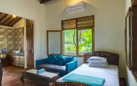 Ketapang Resort - parking