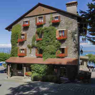 Hôtel Restaurant du Port Hotel Exterior