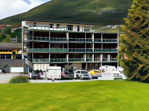 Stryn House - Hotel & Apartments