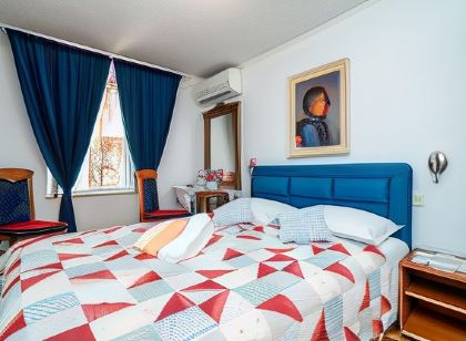 Rooms Fausta Old Town