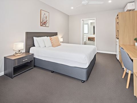 Hive Hotel, Moruya