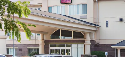 機場舒適套房酒店 酒店