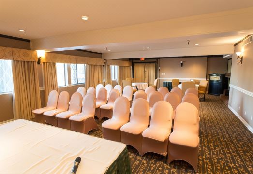 호텔 주변 마트 풍경