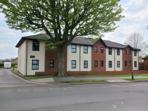 Cosy 1-Bed Apartment in Swindon Private Parking