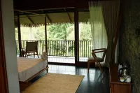 Maayaa Riverside Villa by Kpm Tripenta Hotels in Palakkad district