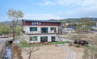 Gyeongju Songhwa Pension