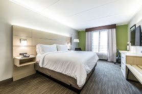 Holiday Inn Express Flint-Campus Area
