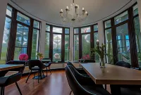 Villa Tom Hotels in Moroeni