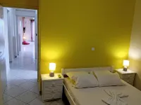 White Villa Hotels in Xilokastro Evrostini