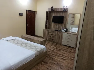 The Candy Suites Dewri Mandir 주변 호텔