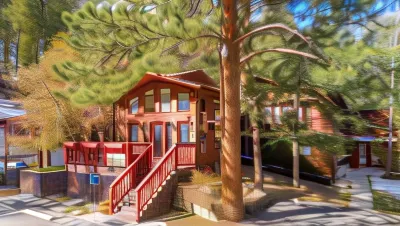 Streamside on Fall River Hotels near Riverwalk in Downtown Estes Park