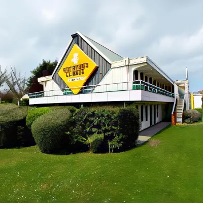 Hôtel Première Classe Charleville Mézières Hôtels à proximité de : Relais de la Poste aux Chevaux de Launois-sur-Vence