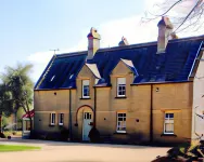 Westgate Manor