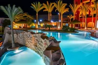 Sun & Sea Hotel and Aqua Park - Hurghada - Beach