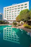 Hilton Mumbai International Airport Hotels near Lokmanya Tilak Terminus