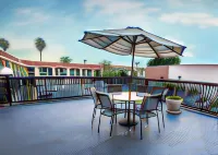 Chariot Inn Glendale - Pasadena - Mountain view