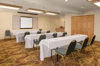 Country Inn & Suites by Radisson, Milwaukee Airport, WI