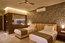 Hotel Shlok (Pure Veg), Kolhapur