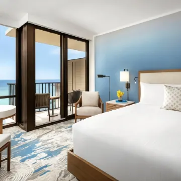 Halepuna Waikiki by Halekulani