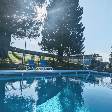 Foothills Motel