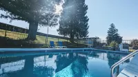 Foothills Motel
