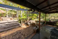 Cool Bananas Backpackers Hotels in 