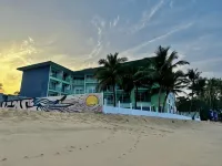 Hikkaduwa Beach Hotel - parking