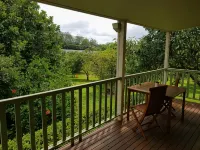 Camelot Boutique Accommodation - Romantic