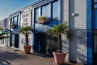 Logis Hotel - la Petite Rade Hotel di 