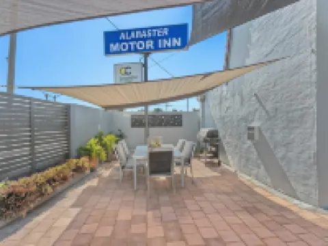 Alabaster Motor Inn Hotels in Taree