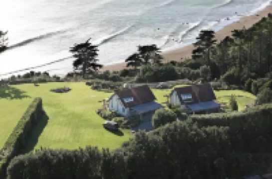 Ahu Ahu Beach Villas Hotels in 