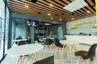 Seven Bee Boutique Hotel Hotels in Surin