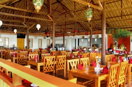 Grand Royal BIL Hotel Отели рядом с достопримечательностью «Mertak umbak»