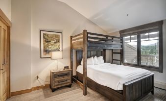 Mountain Thunder Lodge