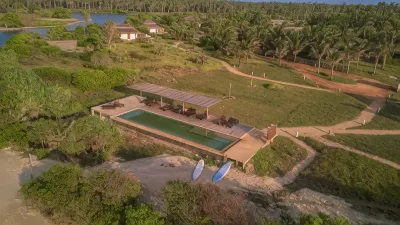 Elements Beach & Nature Resort فنادق في 