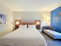 Holiday Inn Express Kenedy by IHG
